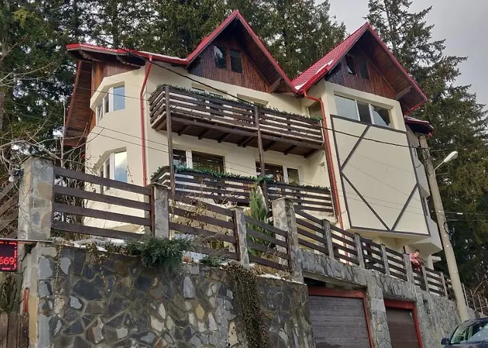 Casa Adina