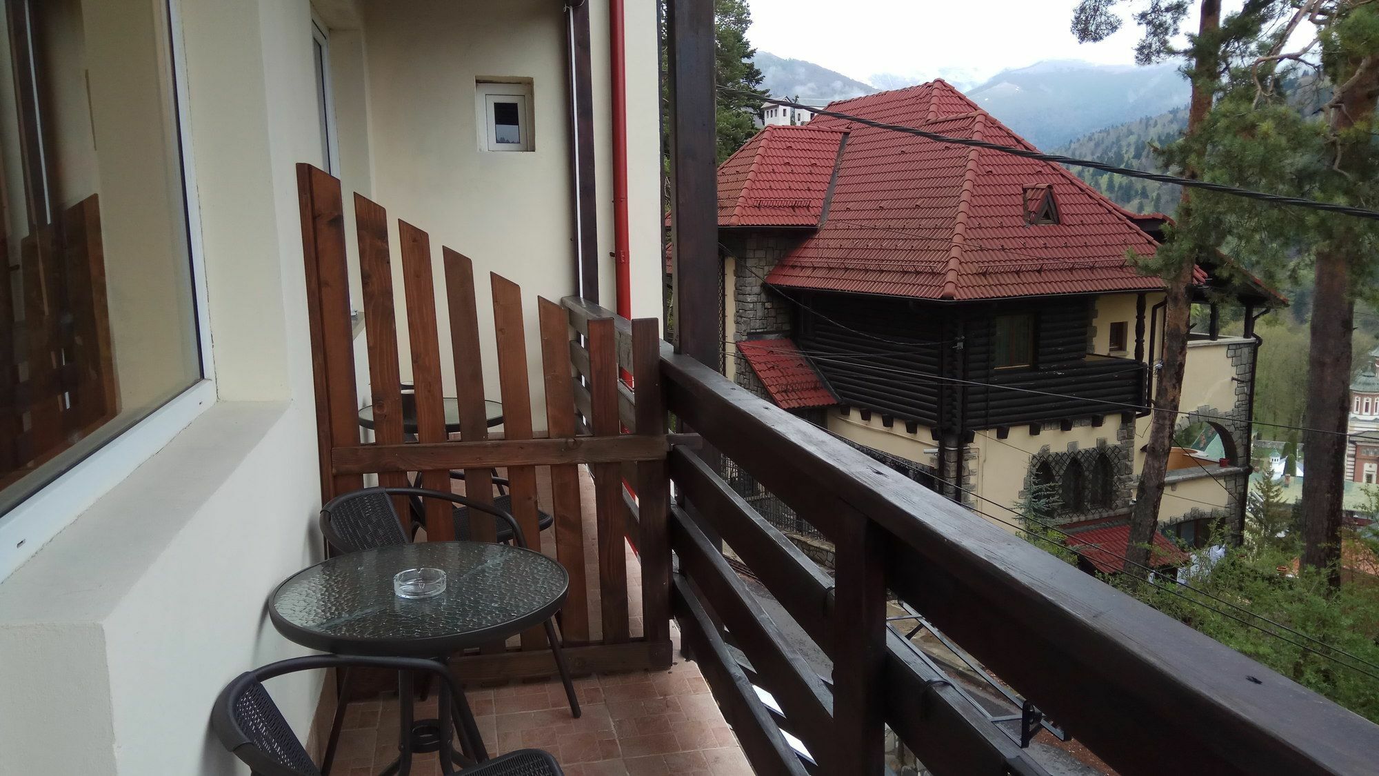 Pensiune Casa Adina 3*